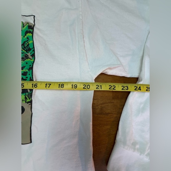 OBX Hanes White Graphic Tee with Buxton Village Books Design unisex L - Picture 2 of 3